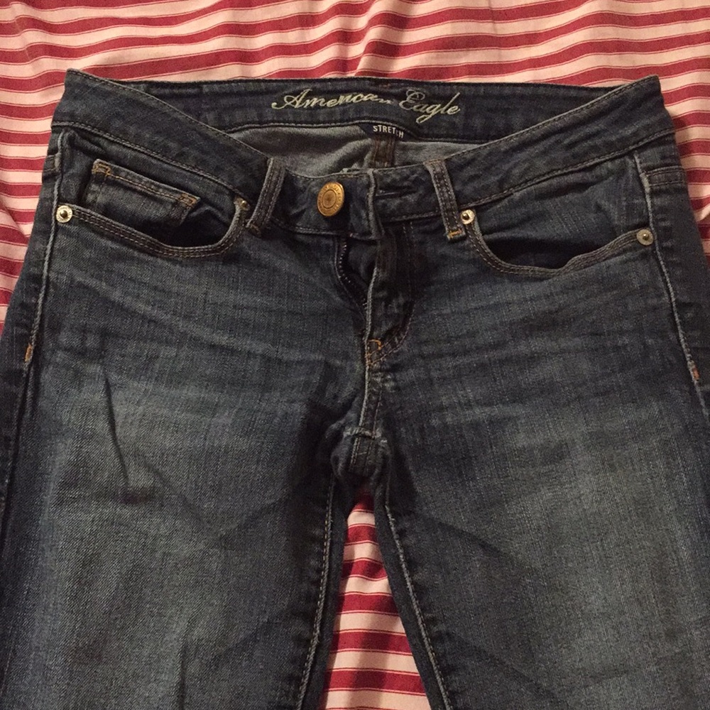 American Eagle skinny jean, size 2, in good cond